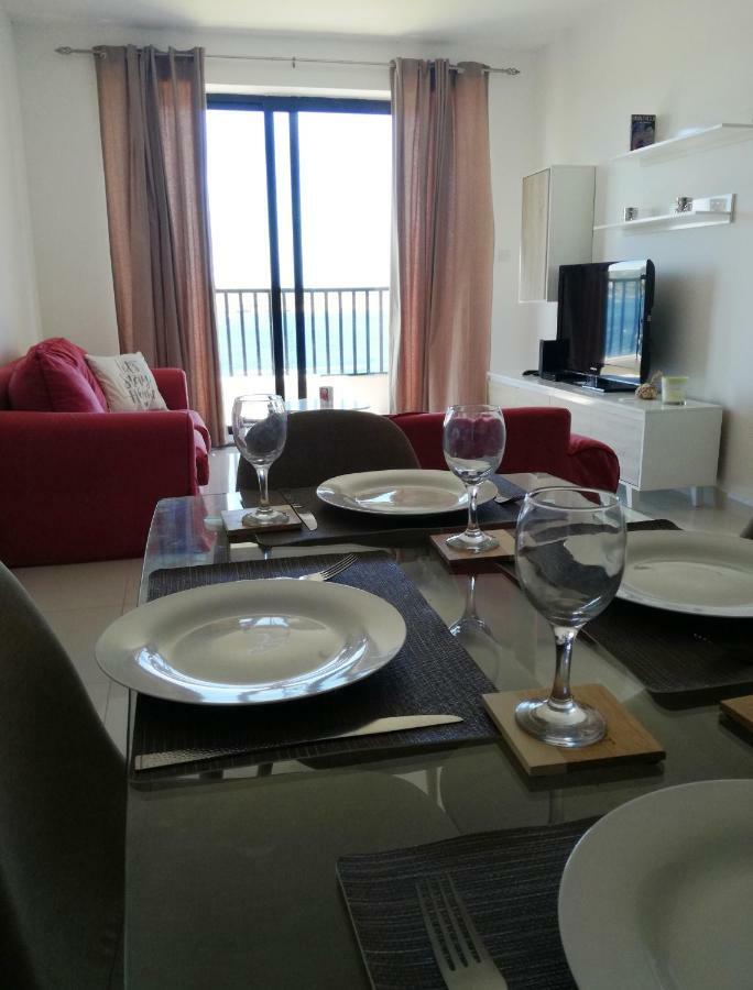No8 @ Seabreeze Court Apartment Mellieha Luaran gambar